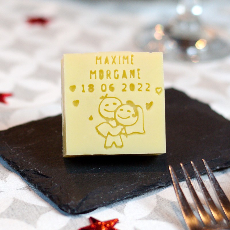 Cadeau invités mariage - Marié portant la Mariée Cadeau invités mariage - Marié portant la Mariée